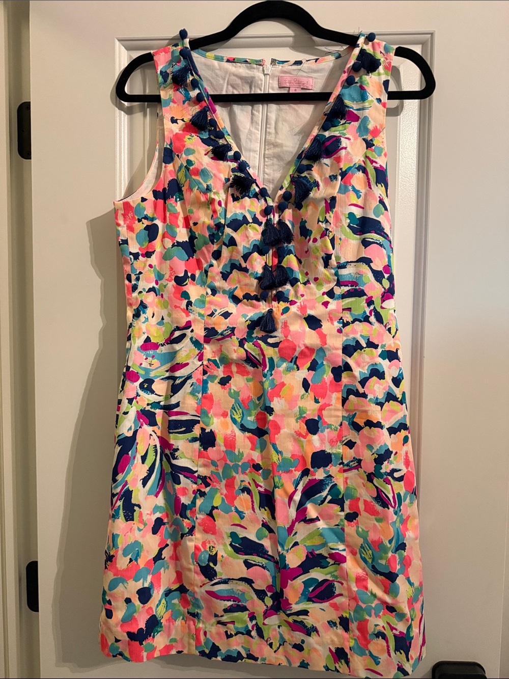 Lilly Pulitzer Sleeveless V-Neck Mini Dress 6 - see all photos for details